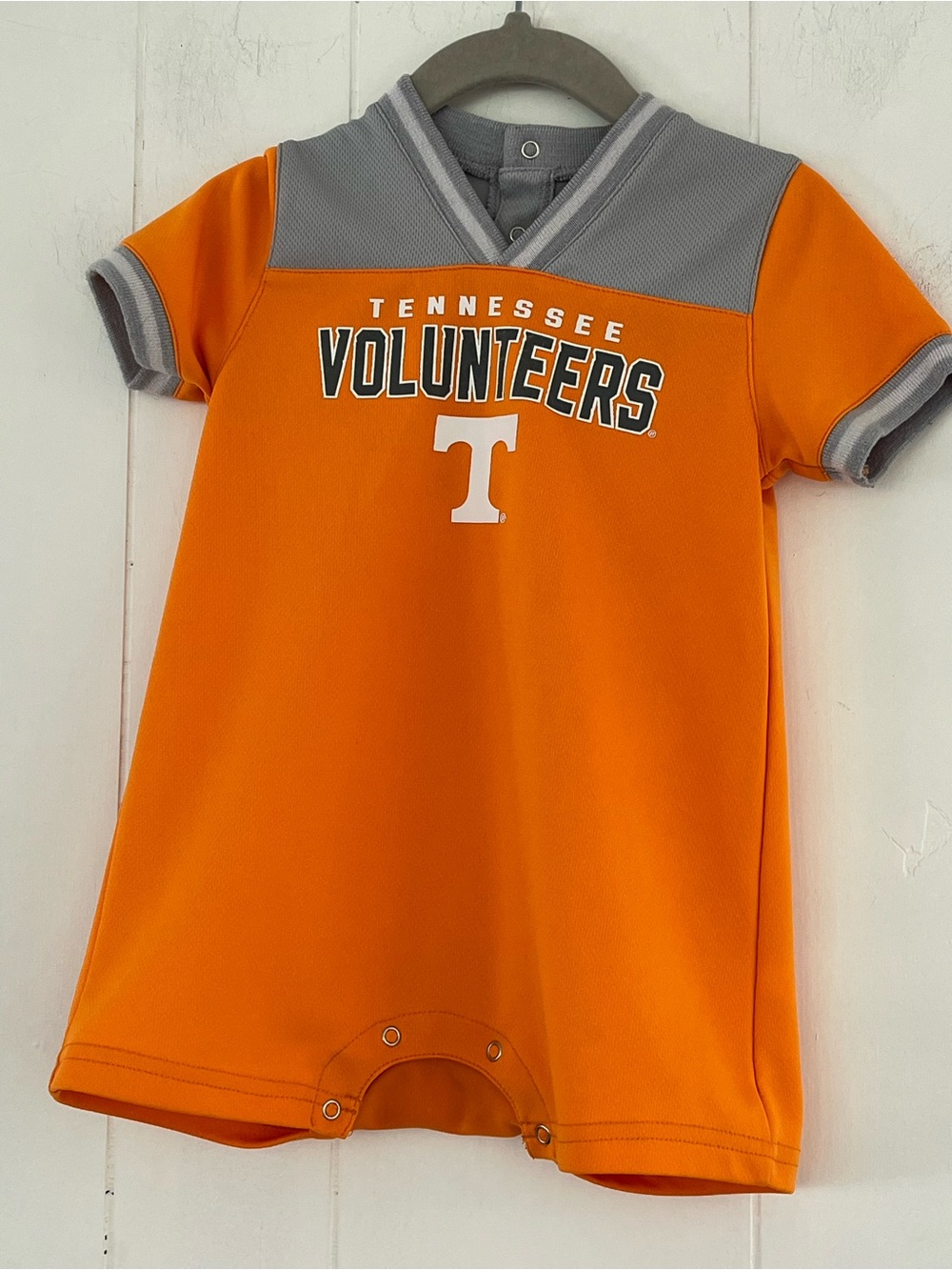 Gen2 University of Tennessee Volunteers Short Sleeve One-Piece Romper 18 Months
